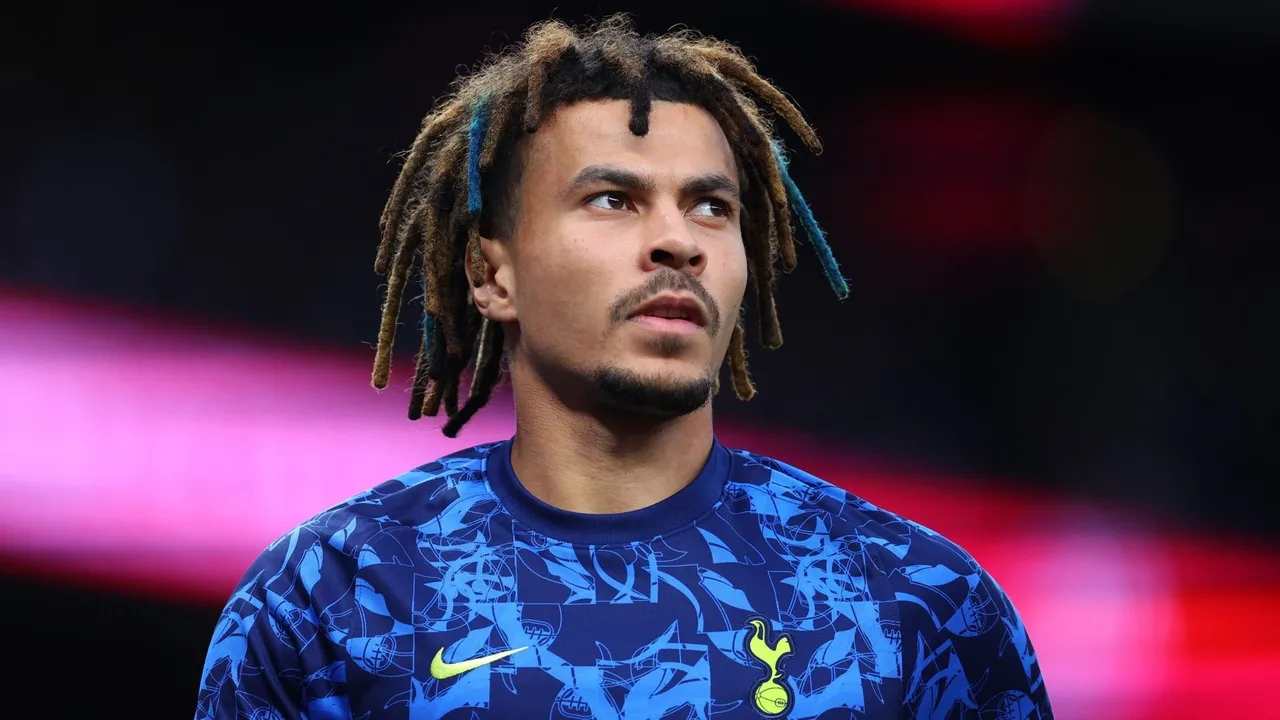 ظهور خاص.. ديلي ألي يعود إلى توتنهام بانتظار حسم وجهته المقبلة بالدوري الإنجليزي